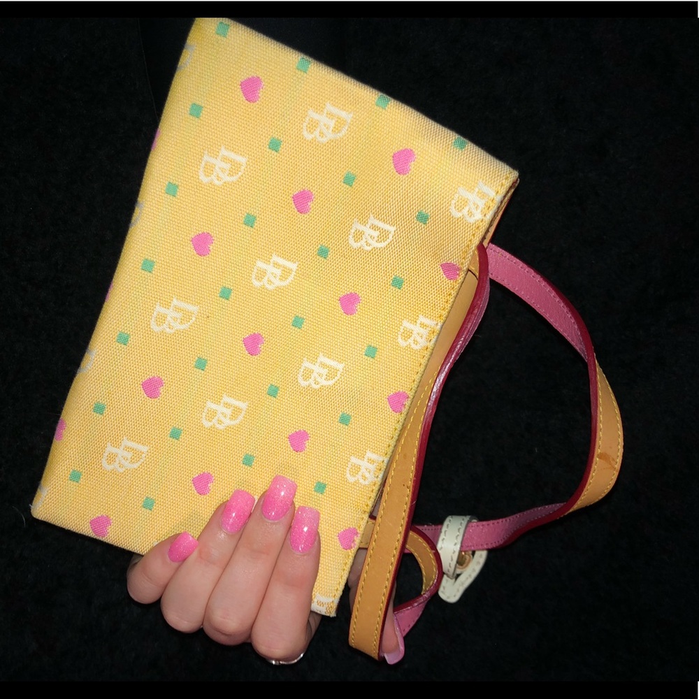 Dooney & Bourke purse